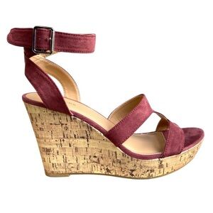 Maurices Elaine platform wedge Sz 10M
Sandal Mauve with cork wedge NWOT